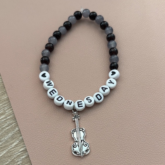 Tv show fandom vibes handcrafted bracelet 🖤🎻 - Picture 2 of 2